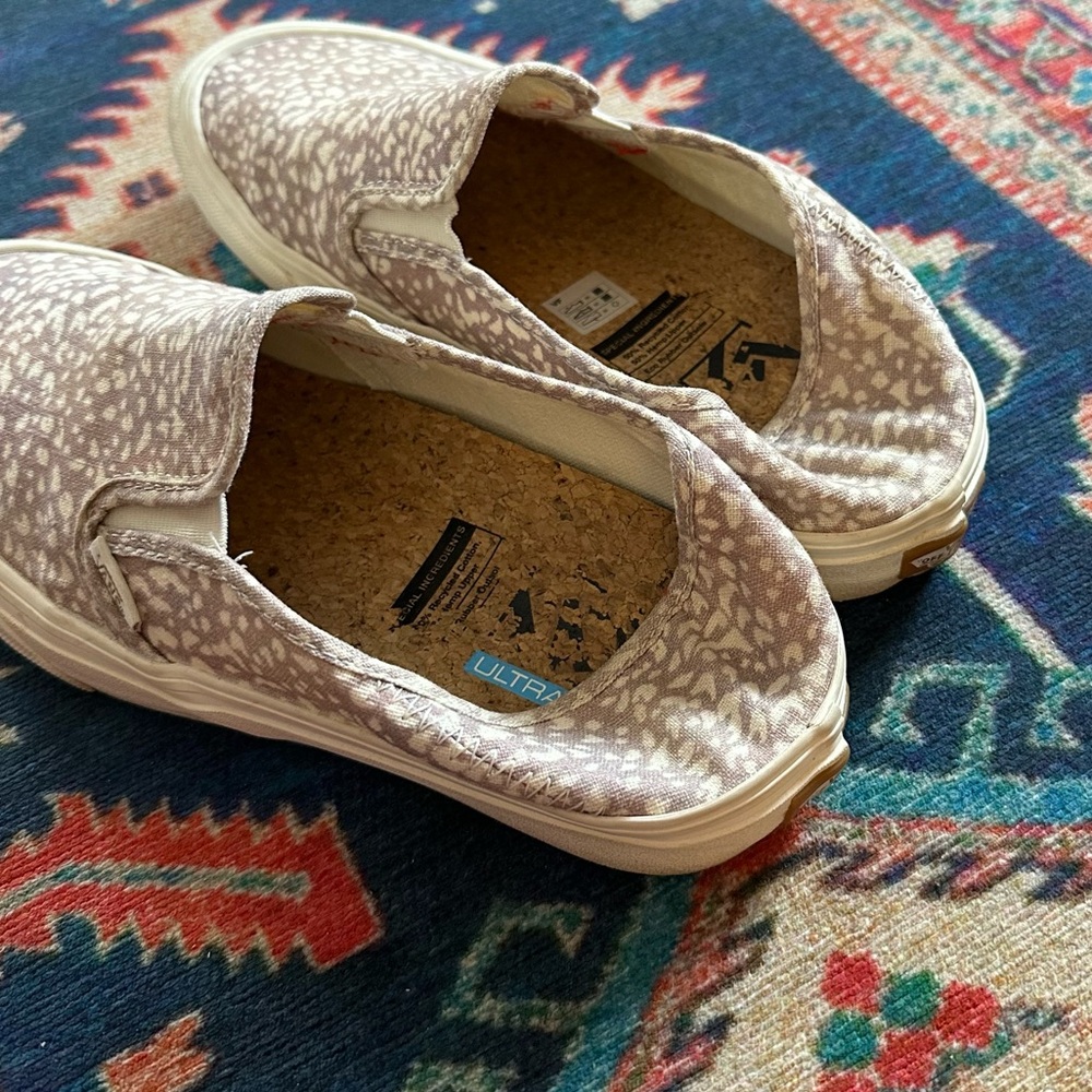 VANS Off the Wall Slip On Shoes - Picture 6 of 10
